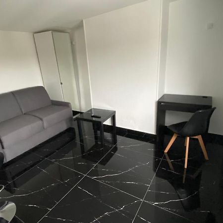 Bella Vita - Studio Tout Equipe - Tv Netflix - Centre Ville 100M- Gare 50M - Basilique 200M Lisieux Exterior photo